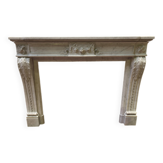 Cheminée de style Louis XVI en marbre blanc de Carrare XIX siècle