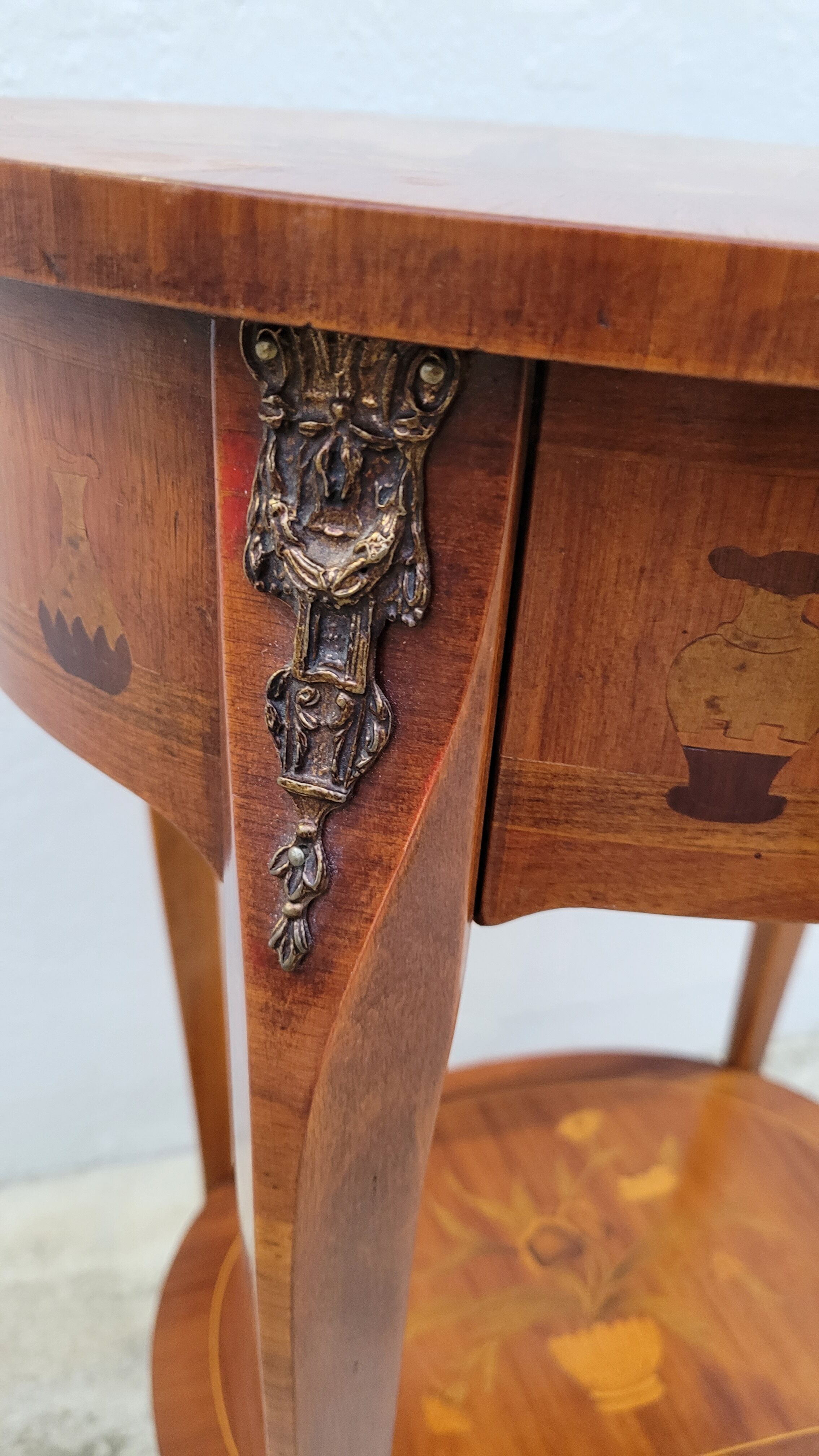 Louis xv style marquetry table Chinese scene