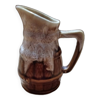 Wine pitcher