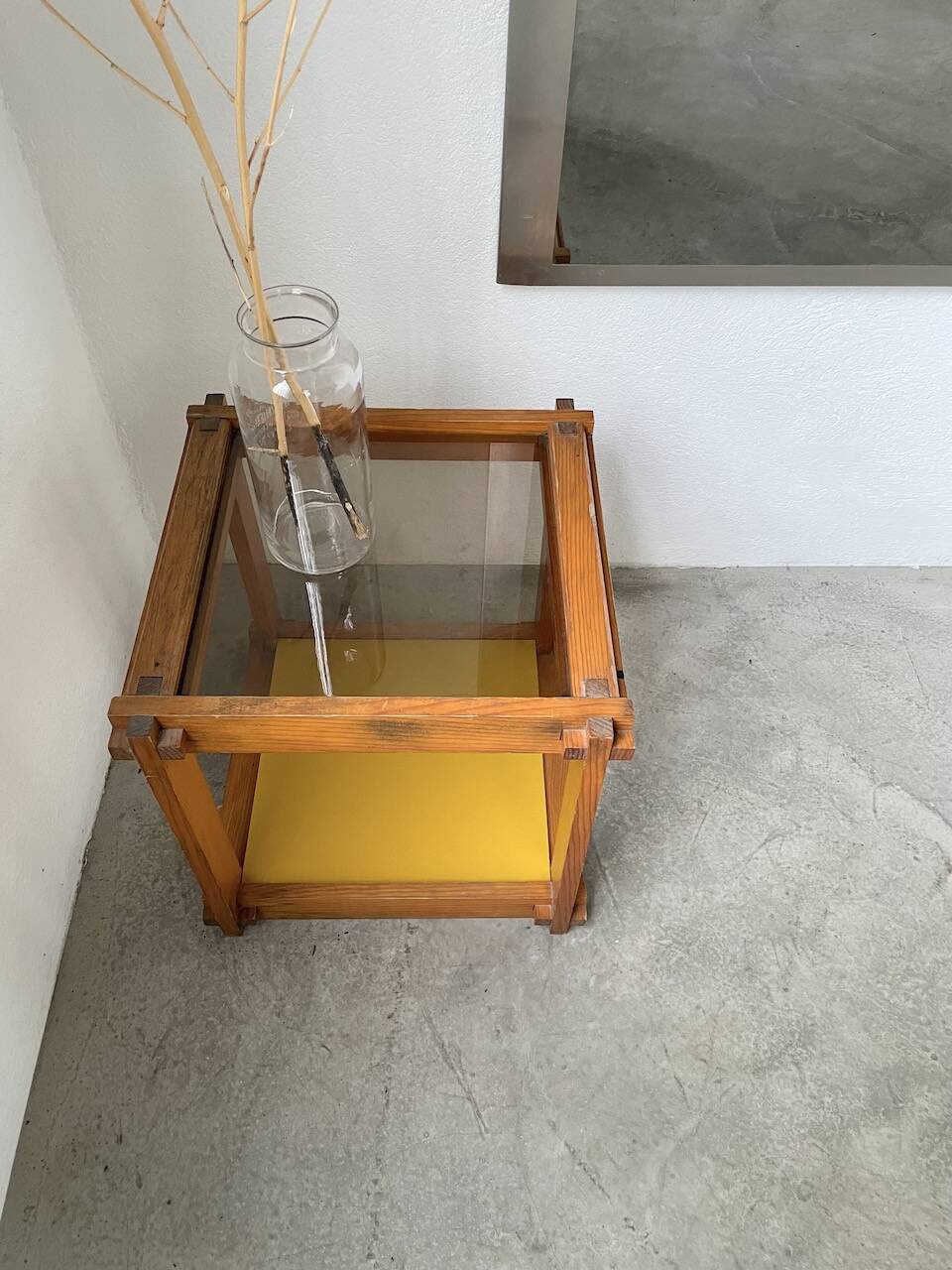 Bedside “cube” side table in pine DLG Regain