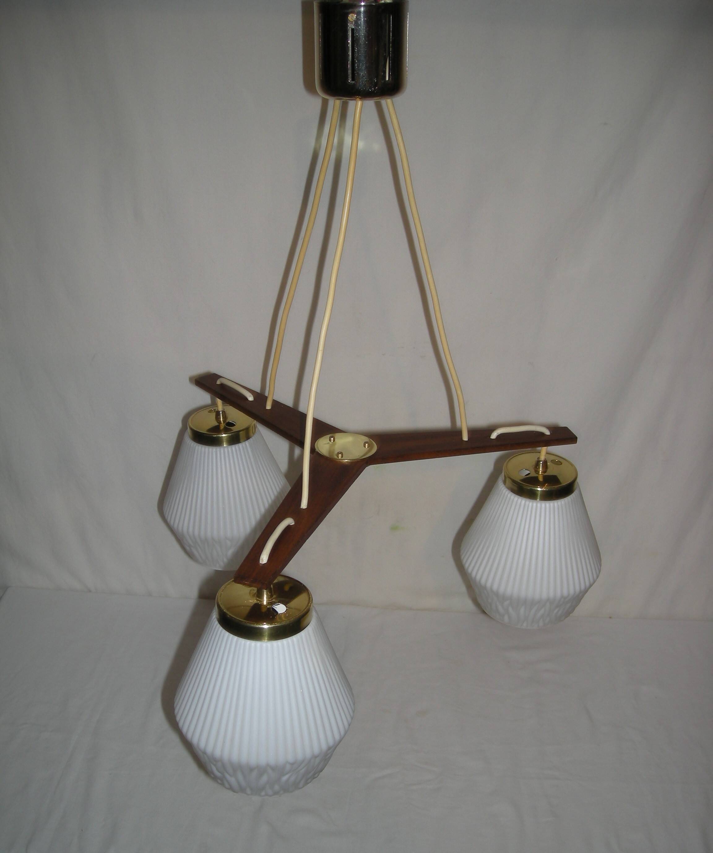 Suspension style scandinave des années 60