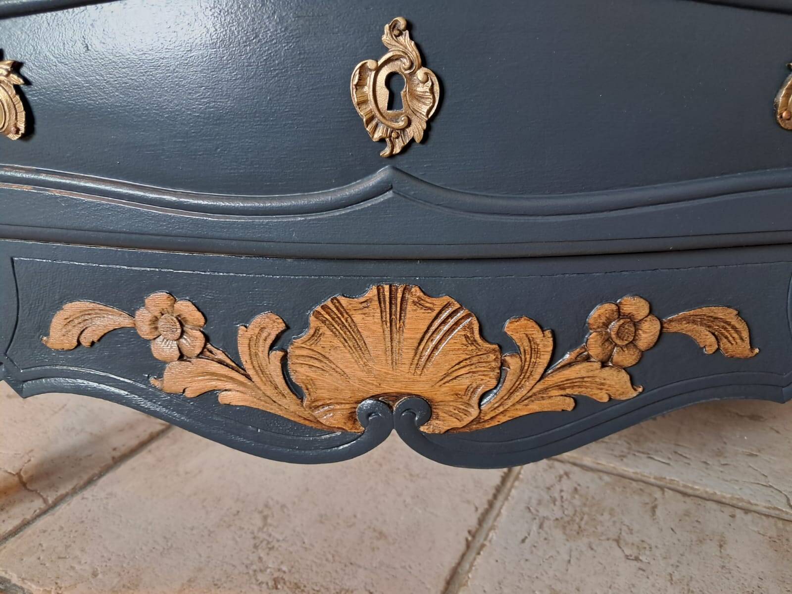 Louis XV style chest of drawers