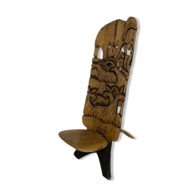 Chaise tribale sculptée à la main Afrique années 1960