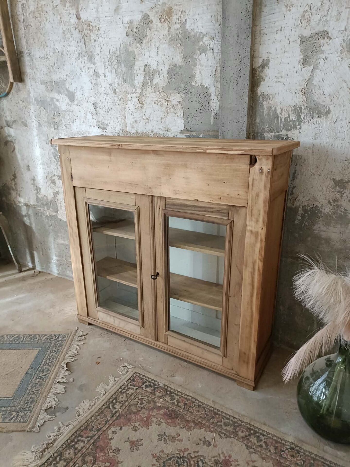 Display cabinet