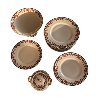 Set of 6 Limoges porcelain dessert plates