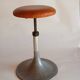 Tabouret pied tulipe à vis,  aluminium et cuir
