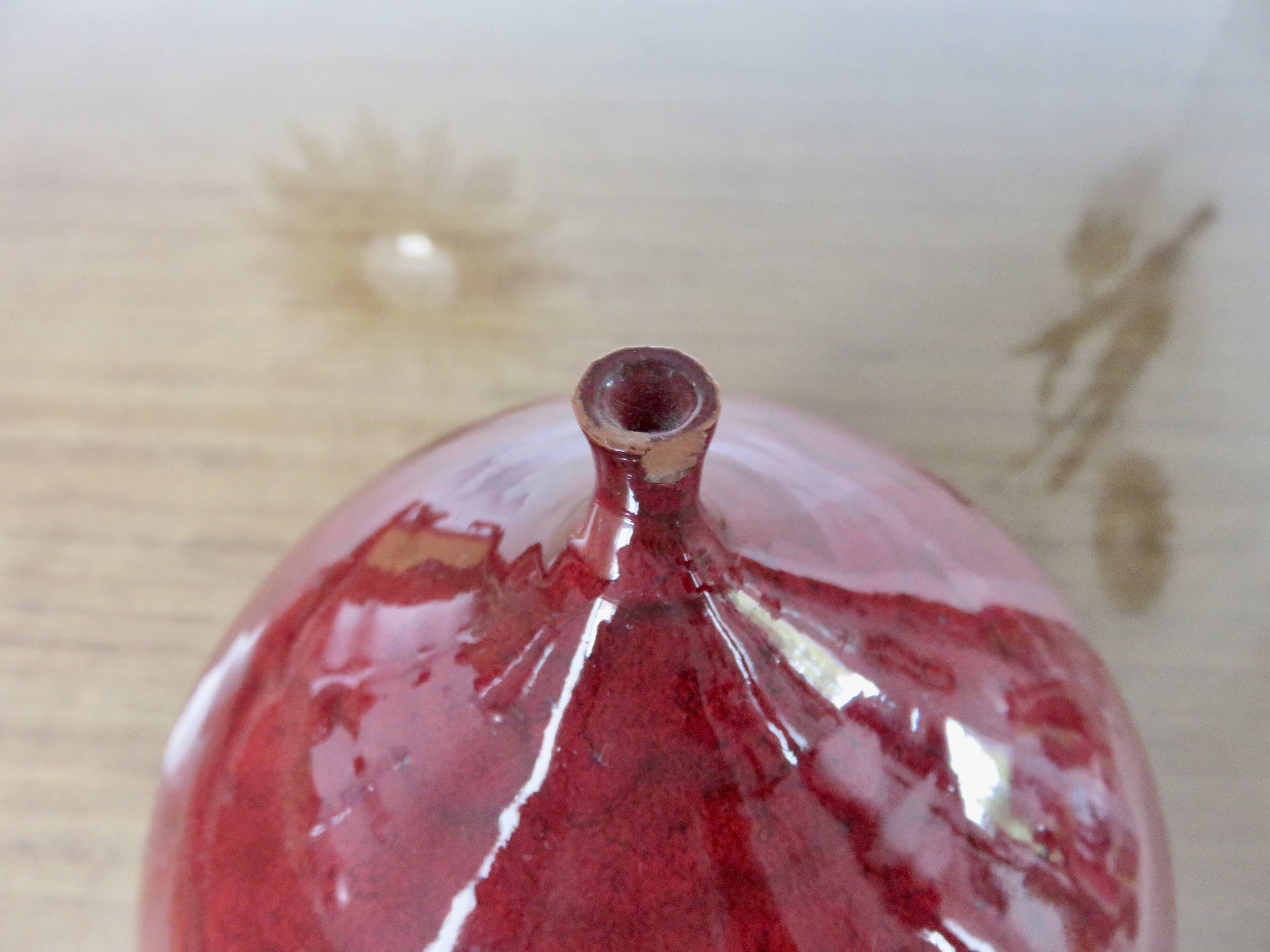 Vase "figue" en céramique rouge