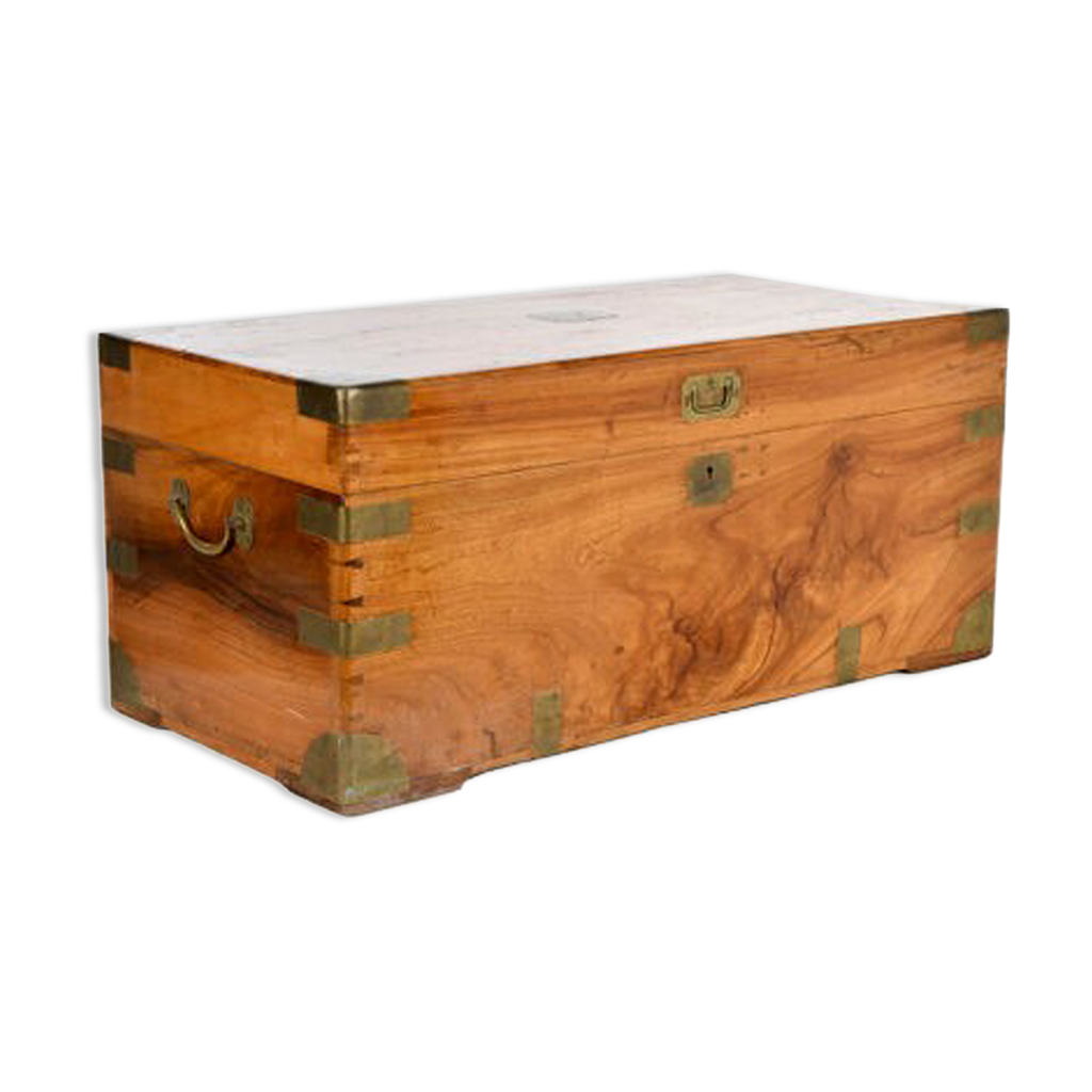 Wooden officer's chest with brass fittings | Selency