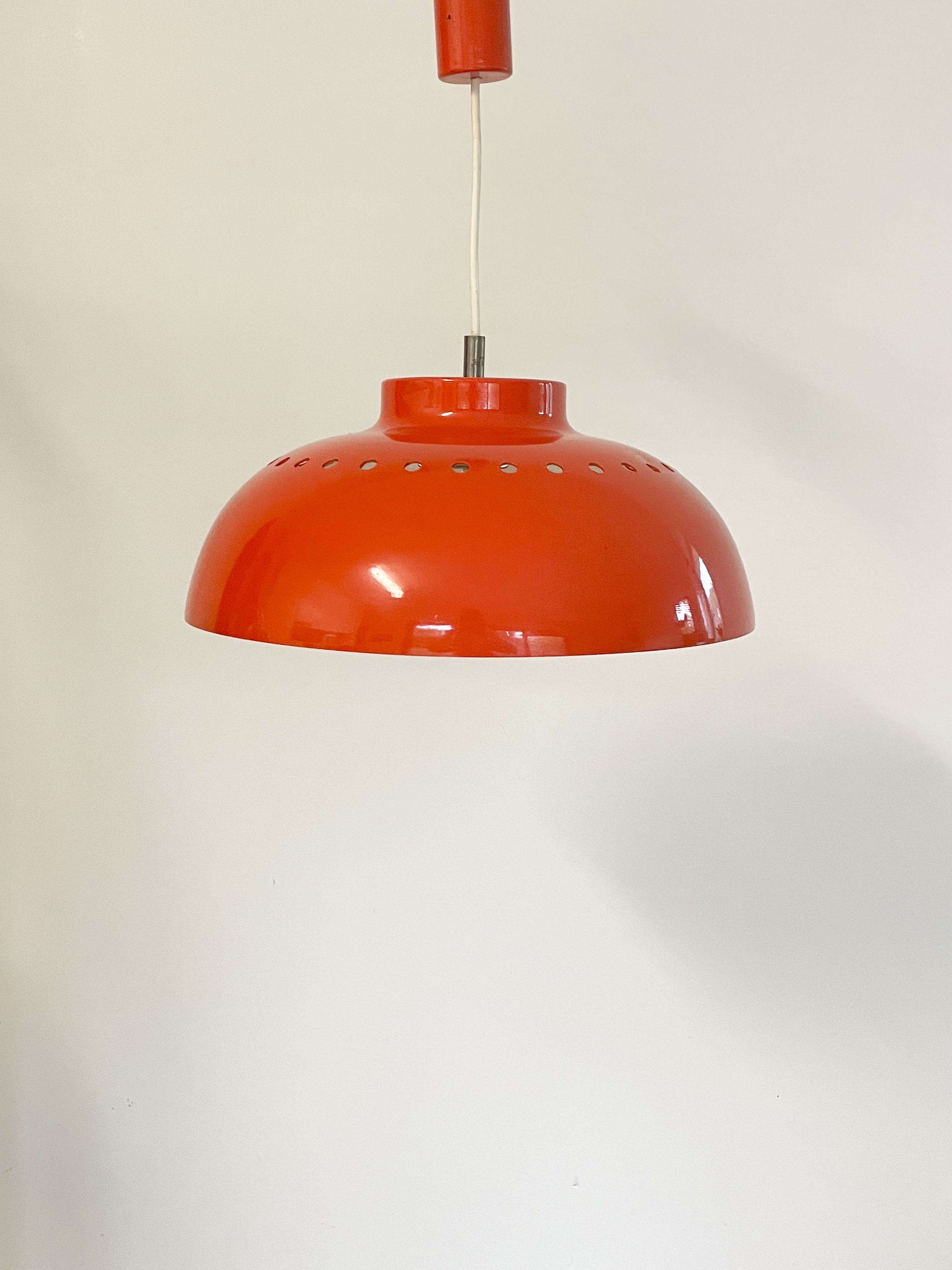 Orange metal suspension, 1970