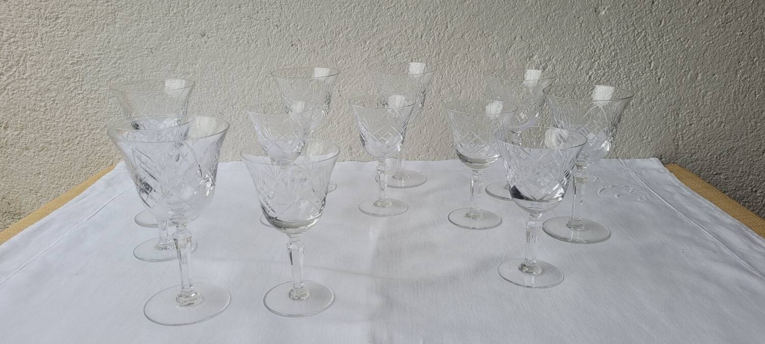 70's stemmed glasses