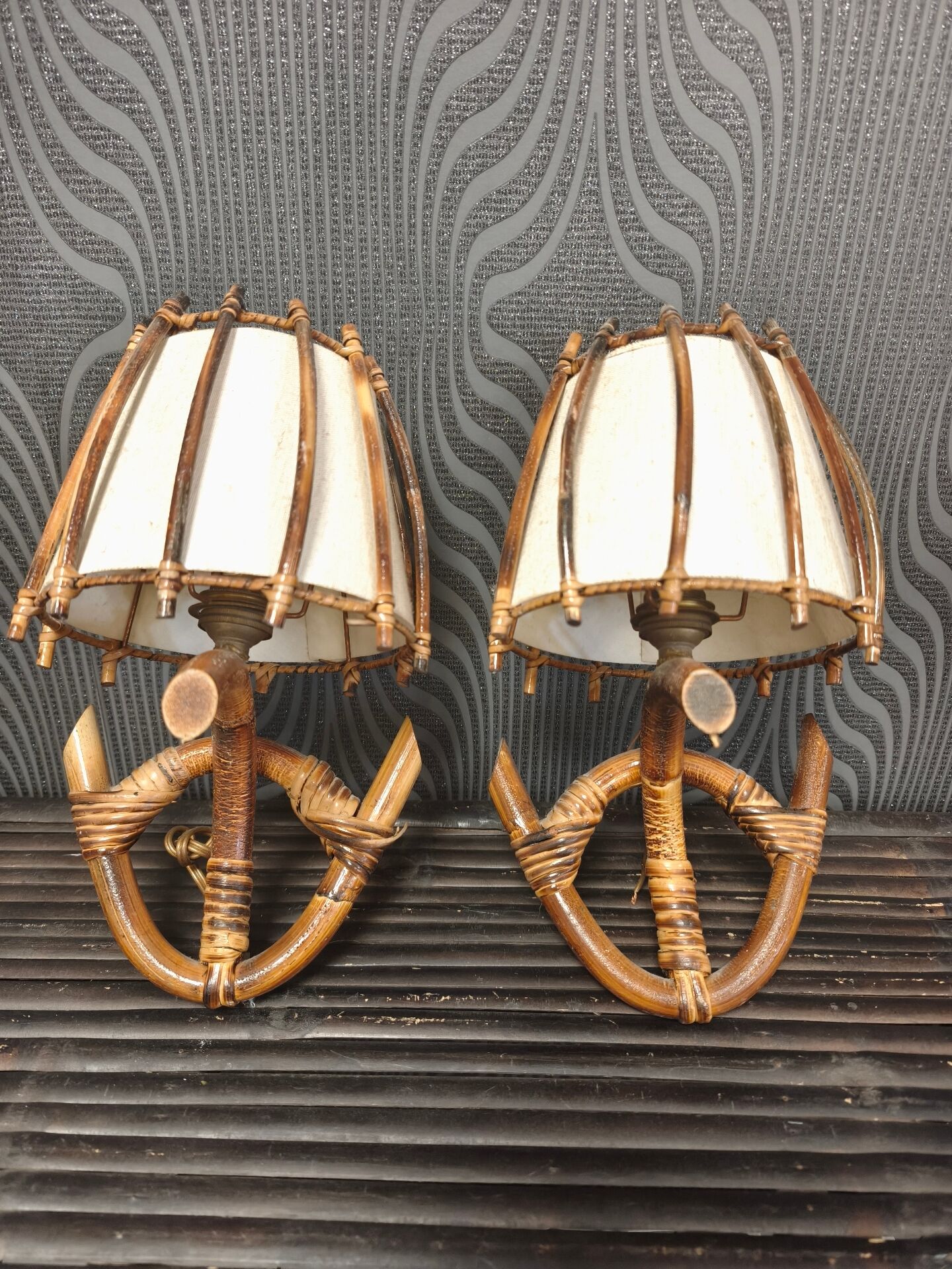 Pair of wall sconces in rattan