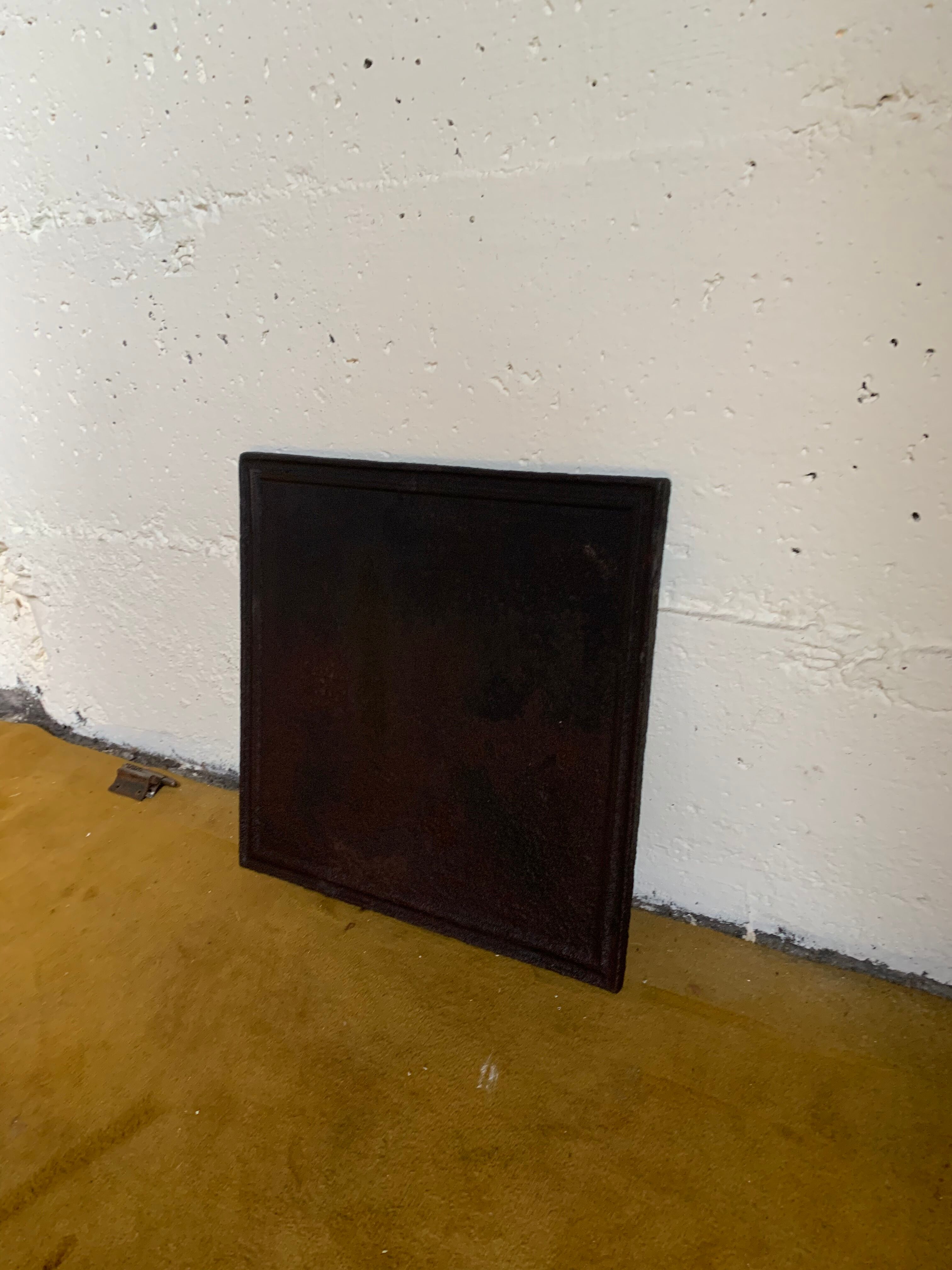 Cast iron fireplace plate neutral