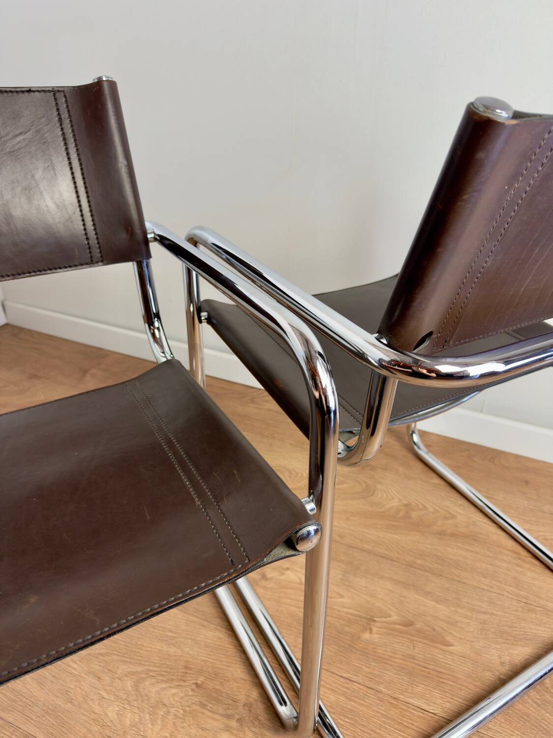 Set of 2 chairs by Fasem