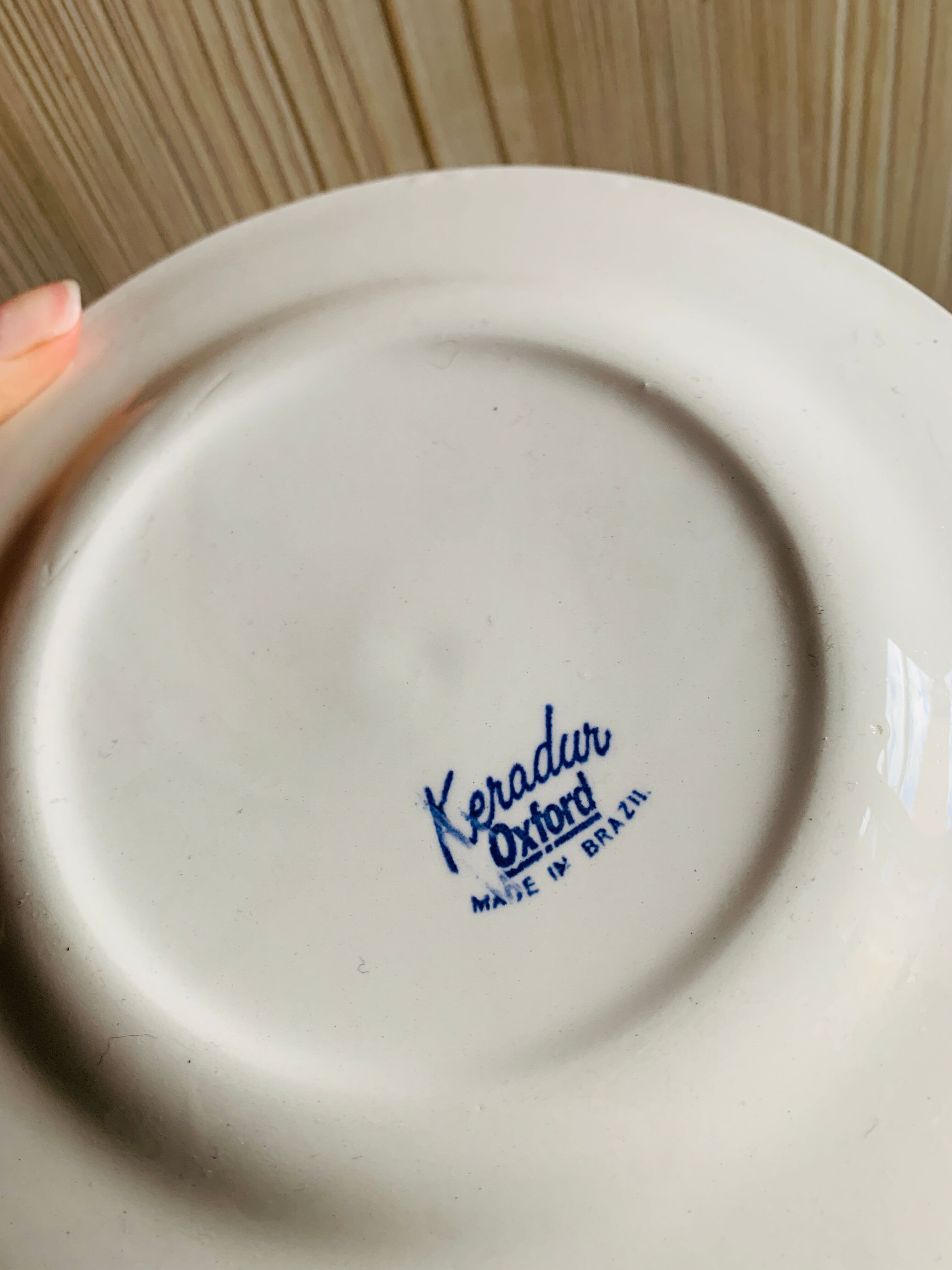 Assiettes blanche vintage à décor bleu