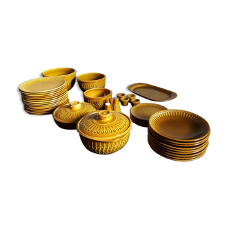 Lot of dishes 1960