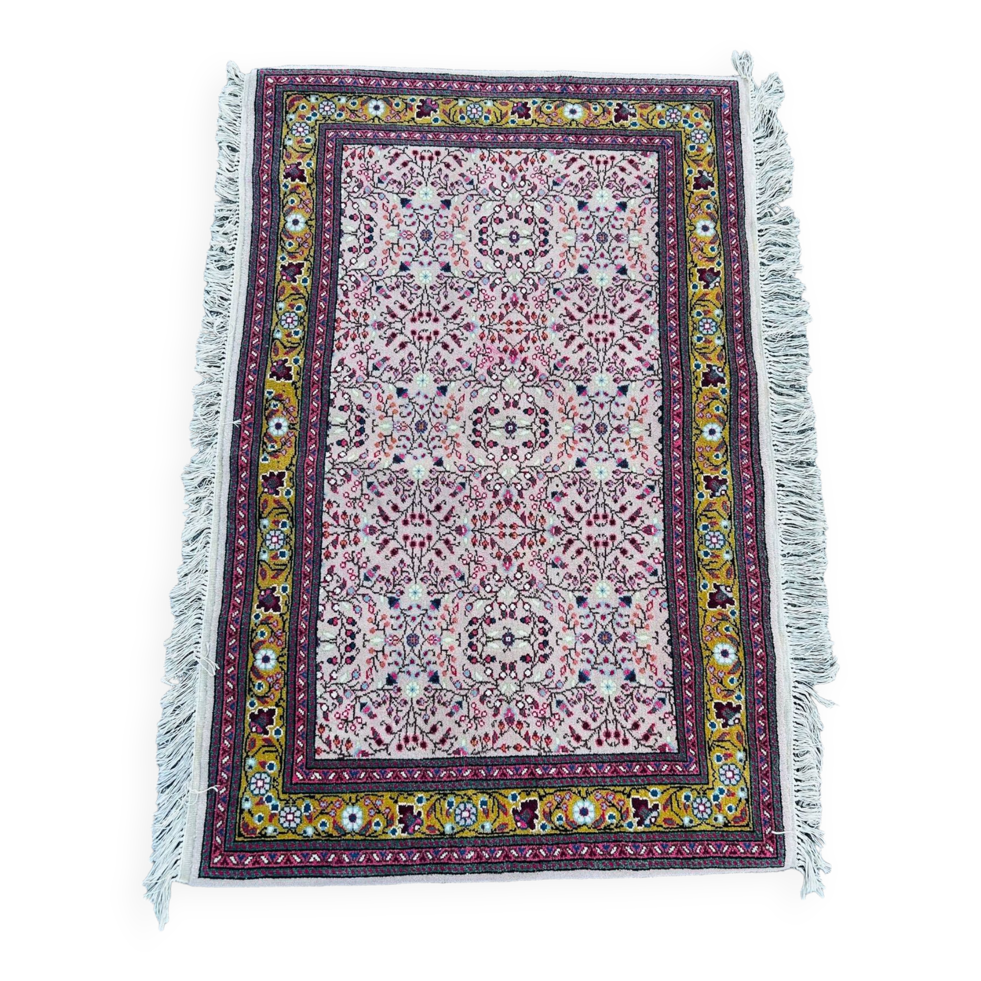 Hand-woven artisanal rug 99/142cm