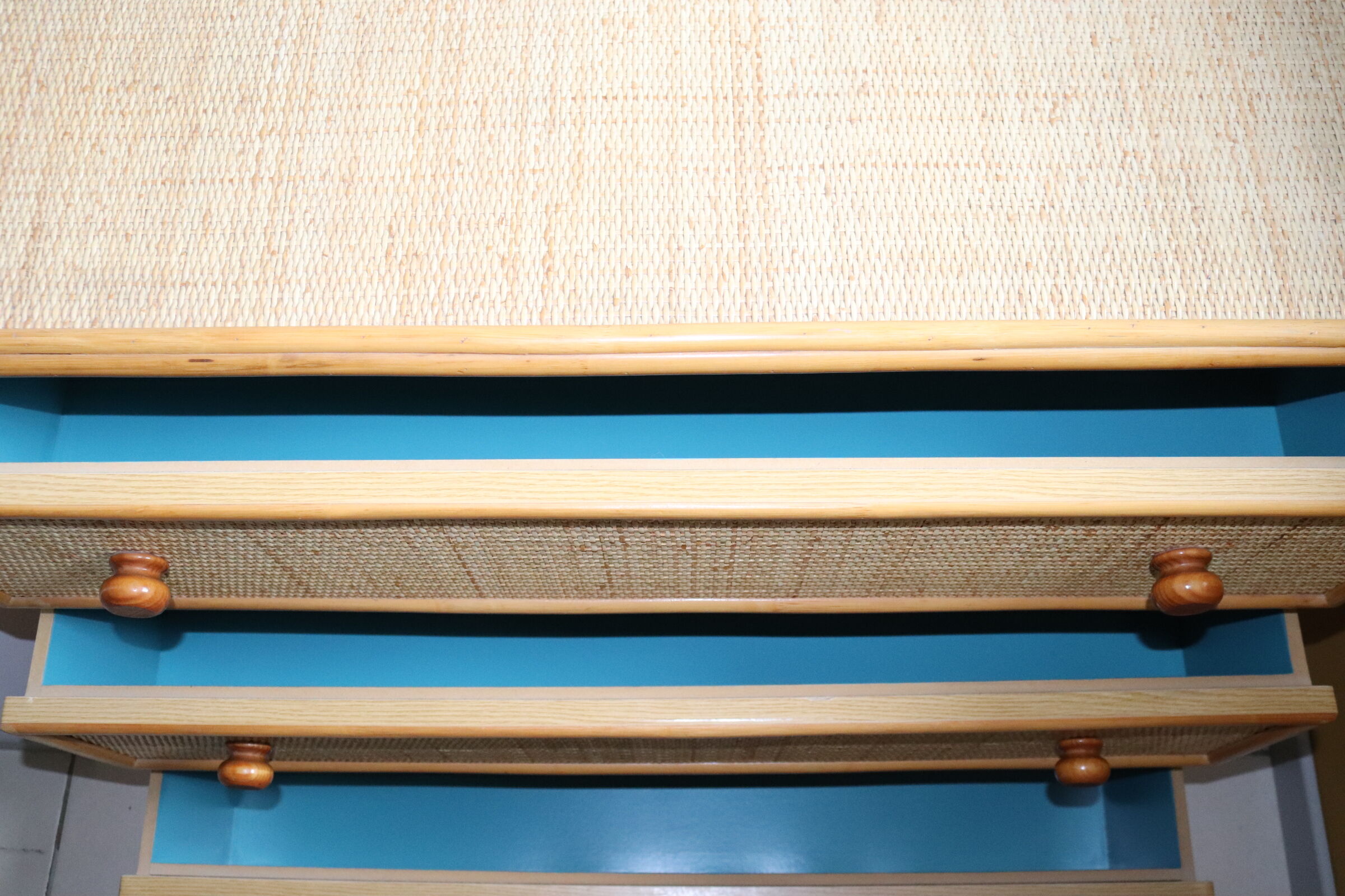 Rotin commodity 3 vintage drawers