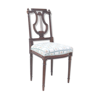 Lyre-backed chair