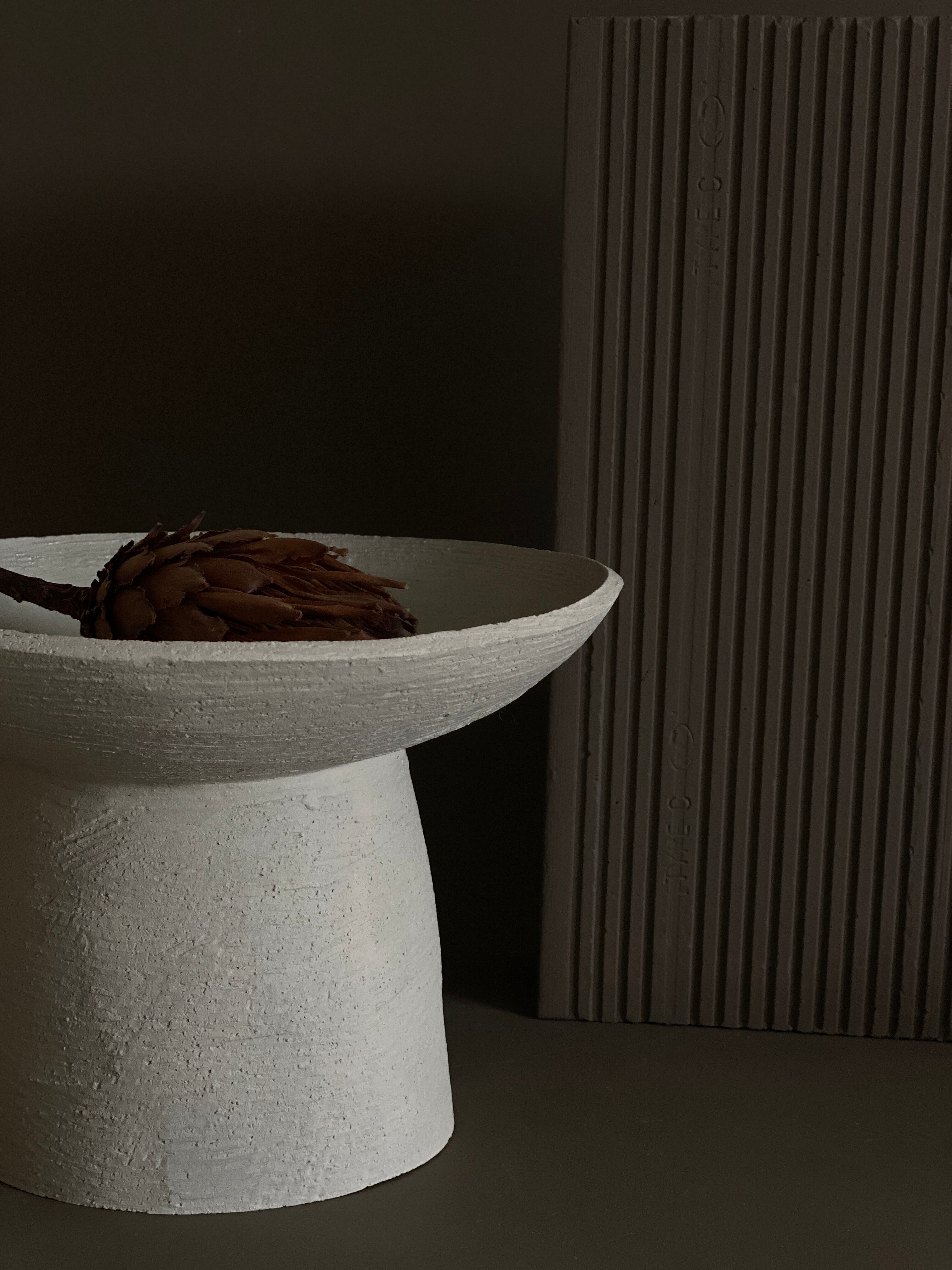 Decorative cut, ceramic