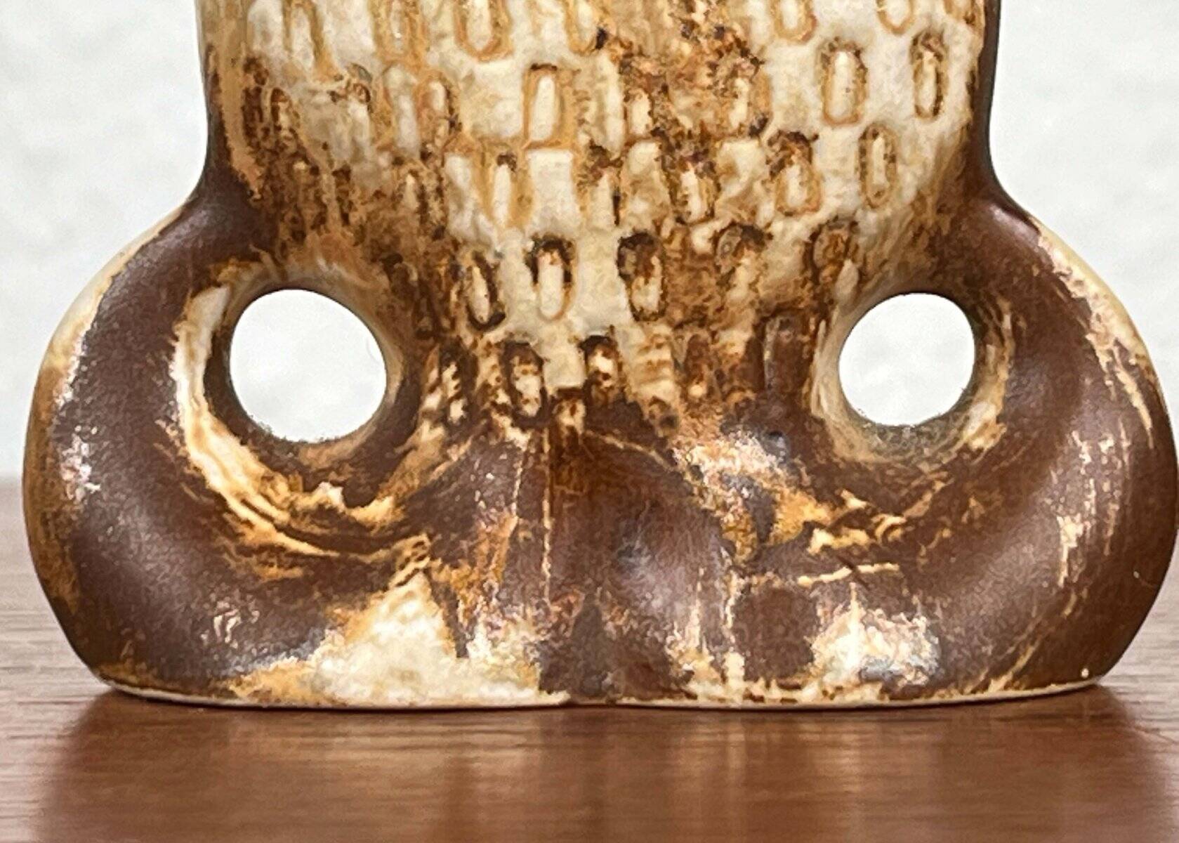 Decorative fish holder in studio pottery by Haico Nitzsche for Søholm, 1960s.