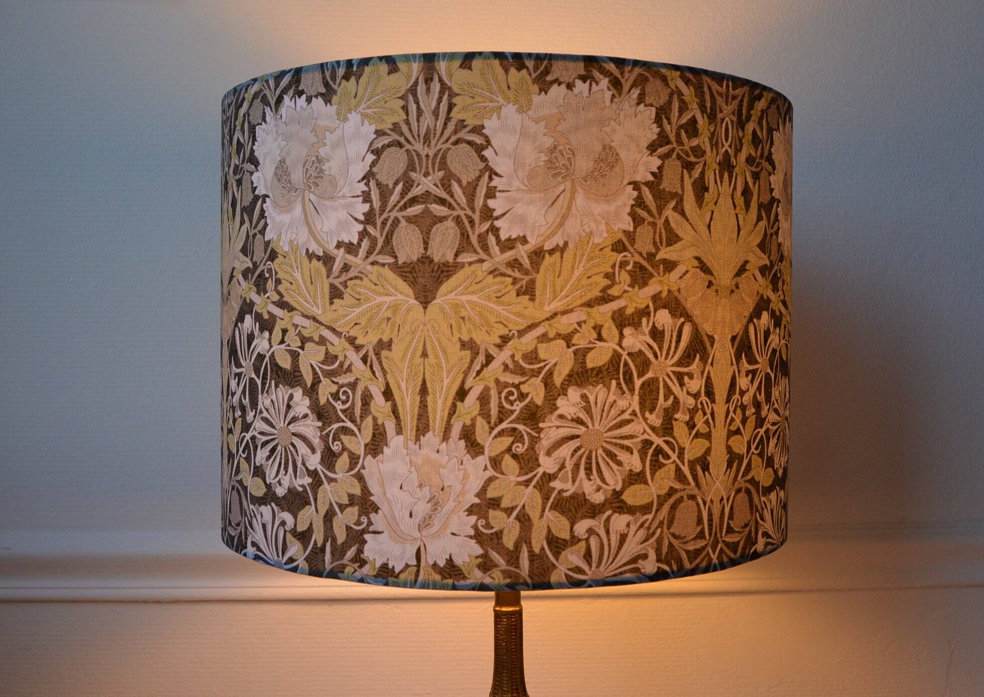 Art Nouveau lampshade flowers