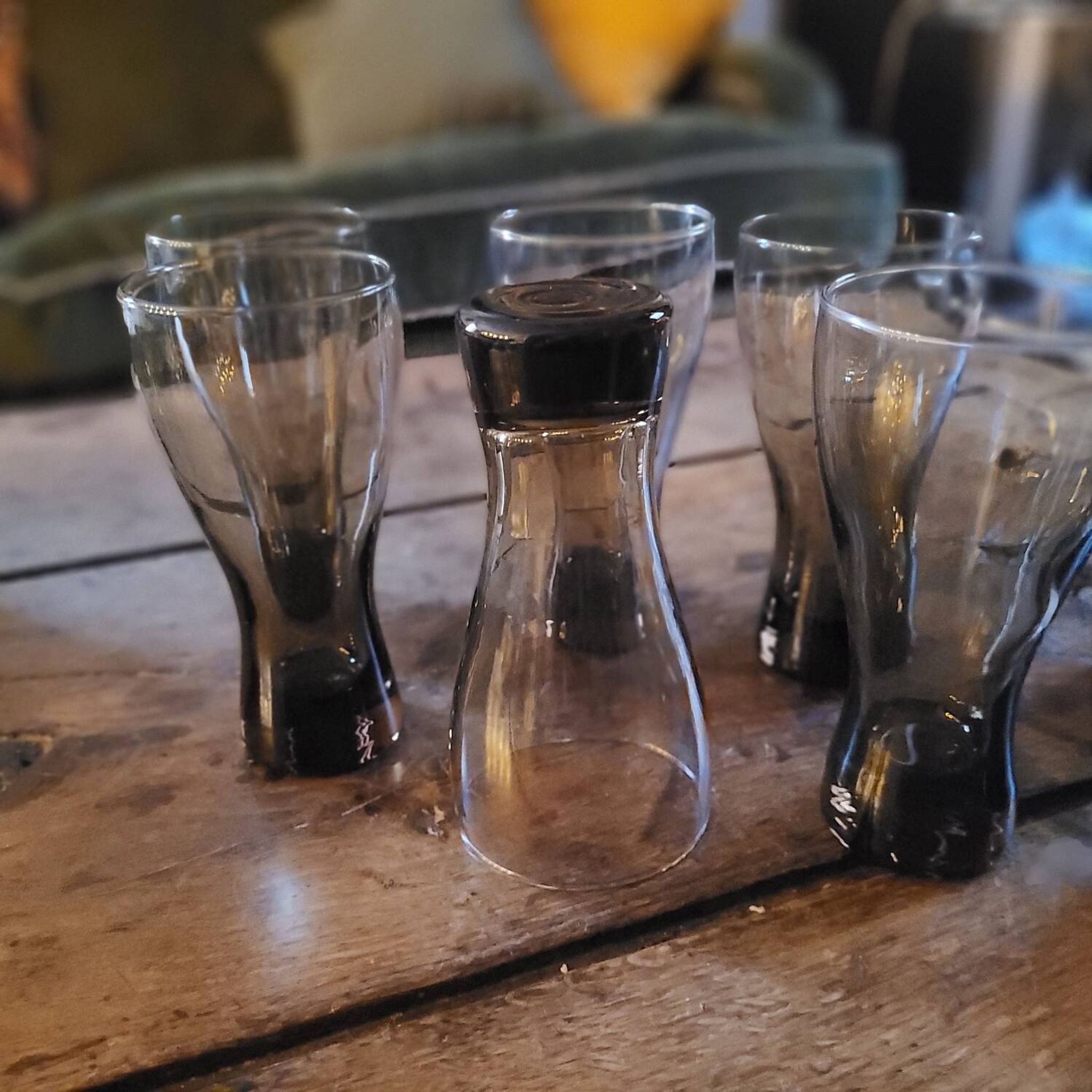 Set of 8 long drink glasses in smoked glass from the 70s – 25 cl
