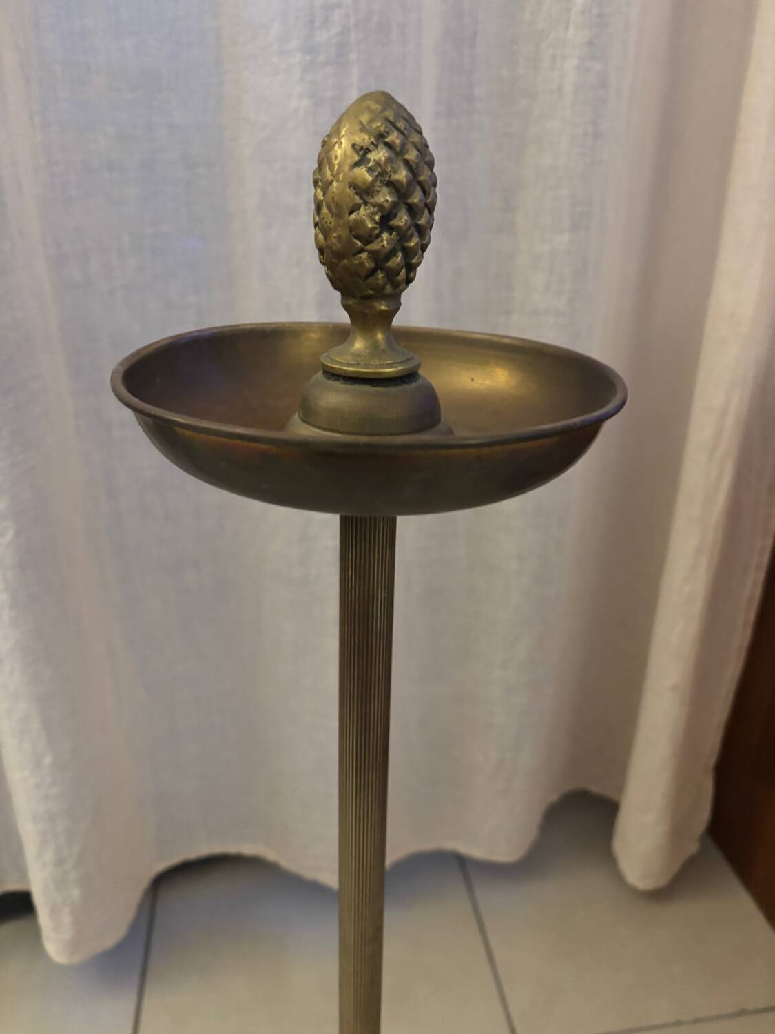 Cendrier de style Néoclassique en bronze