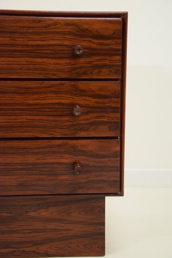 Rosewood chest of drawers 1970s - Scandinavian - design - minimalist