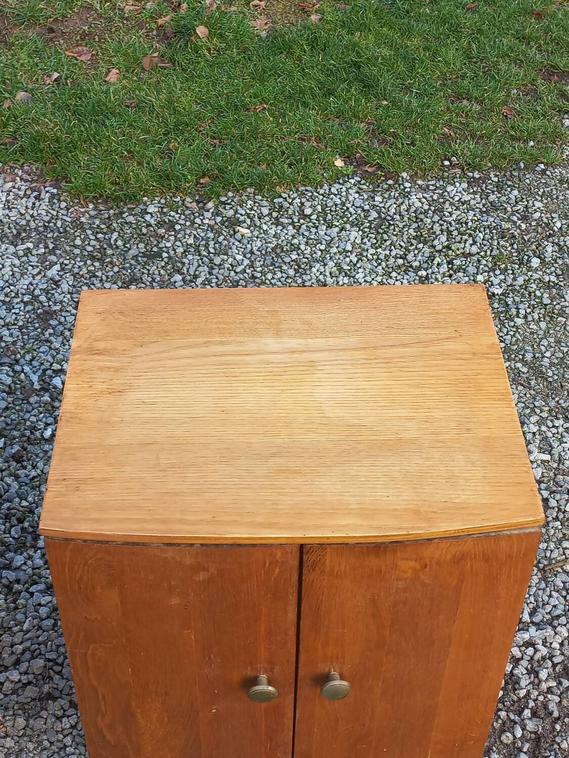 Pair of vintage bedside tables in blond and gilded oak from the 50s