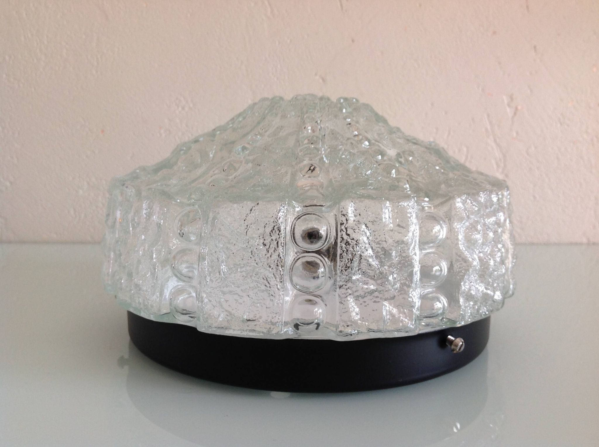 Plafonnier rond en verre bullé  / vintage années 60-70