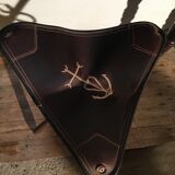 Foldable wooden and leather tripods