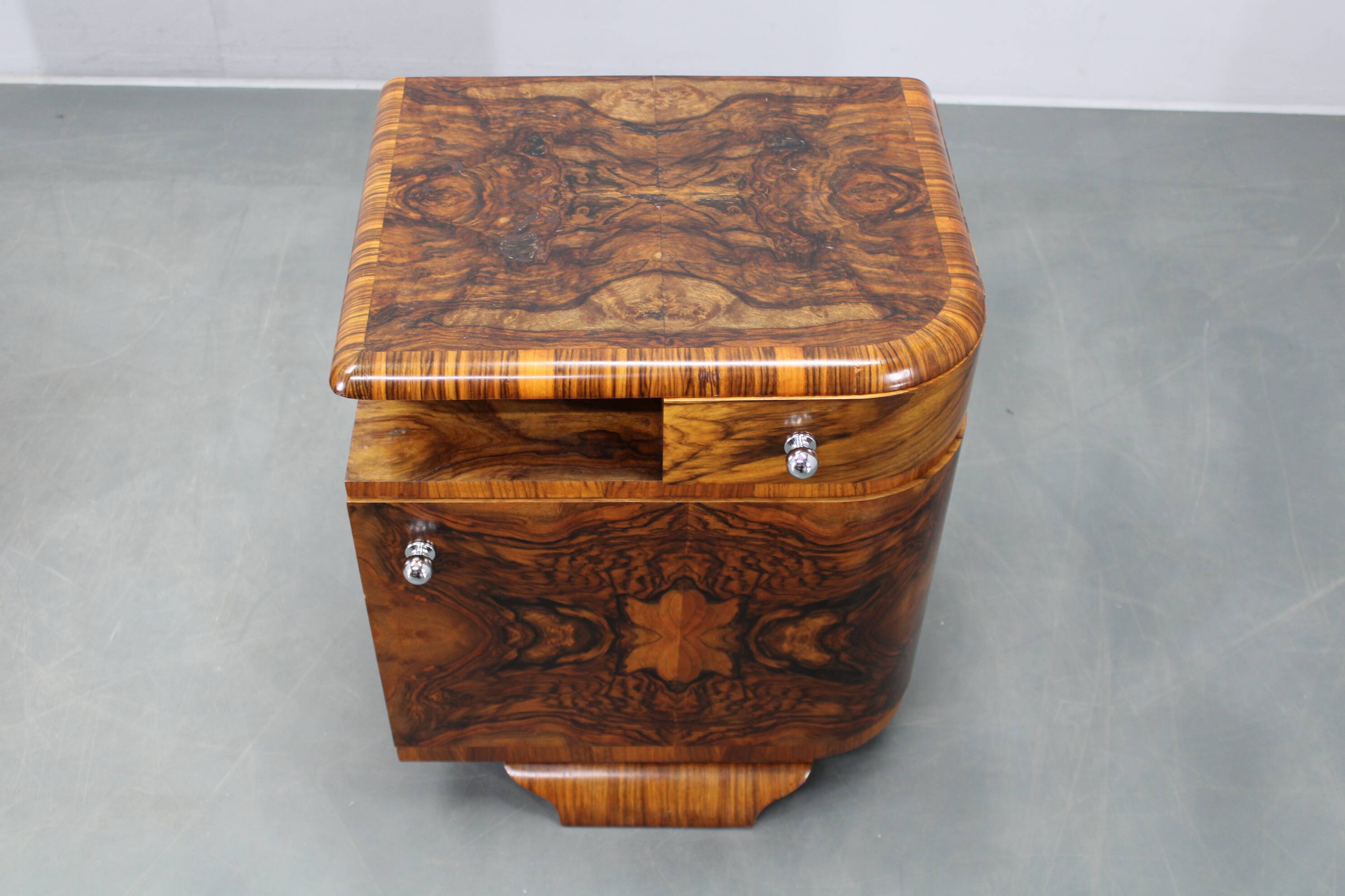 Pair of Art Deco walnut bedside tables from the 1930s.