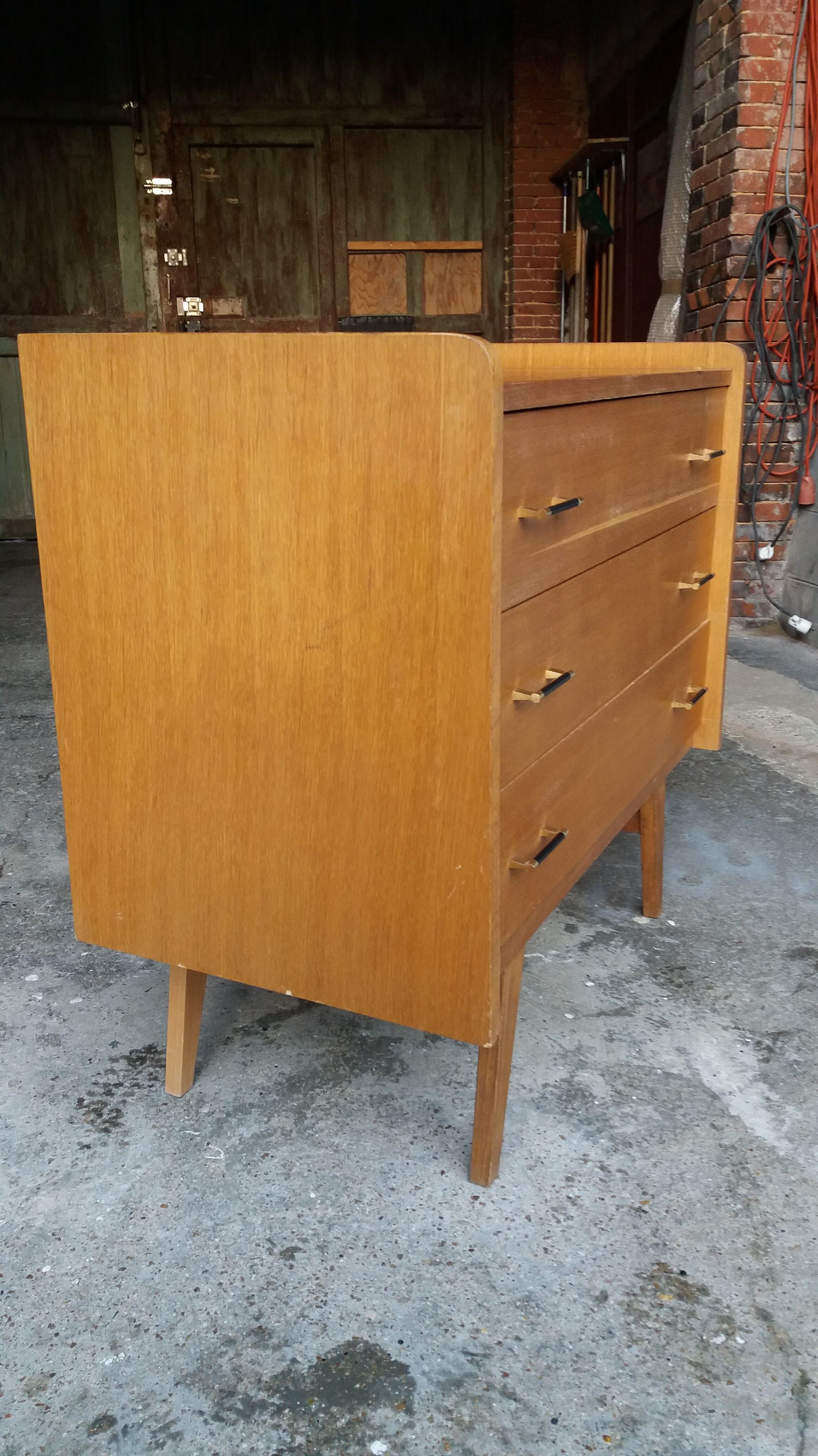 Dresser compass feet, 50s