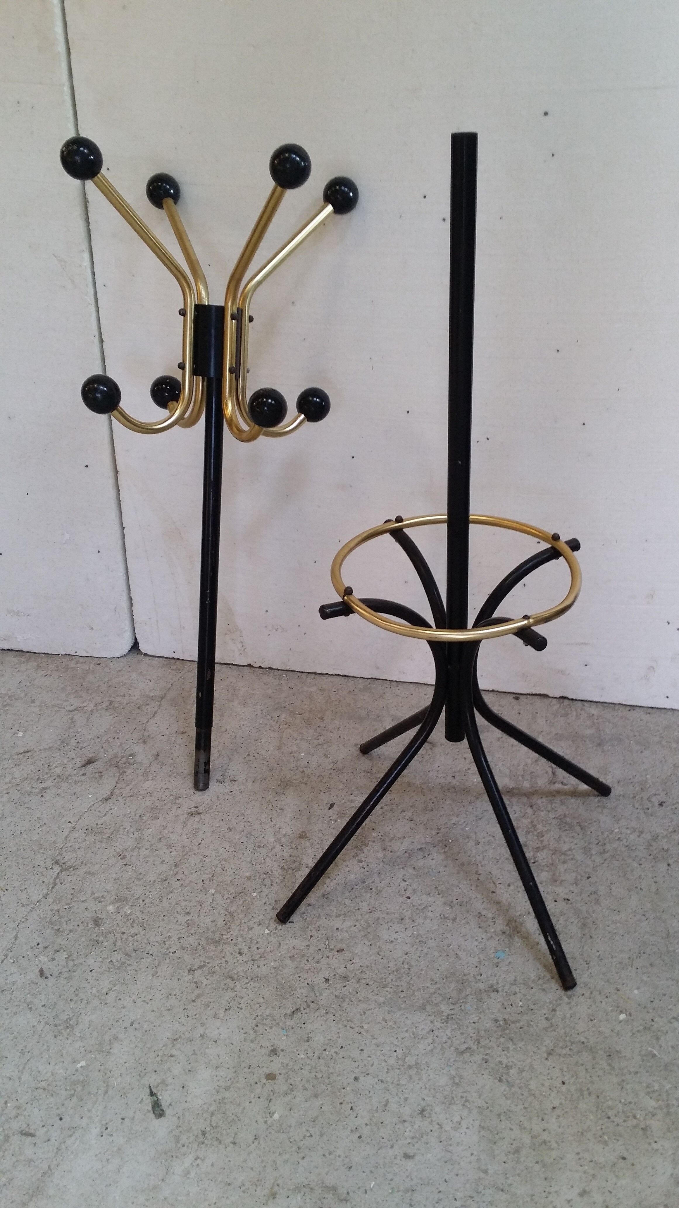 standing coat rack from the 70s