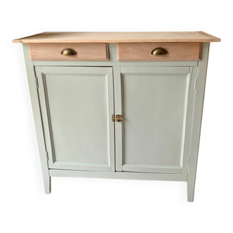 Redesigned Parisian buffet