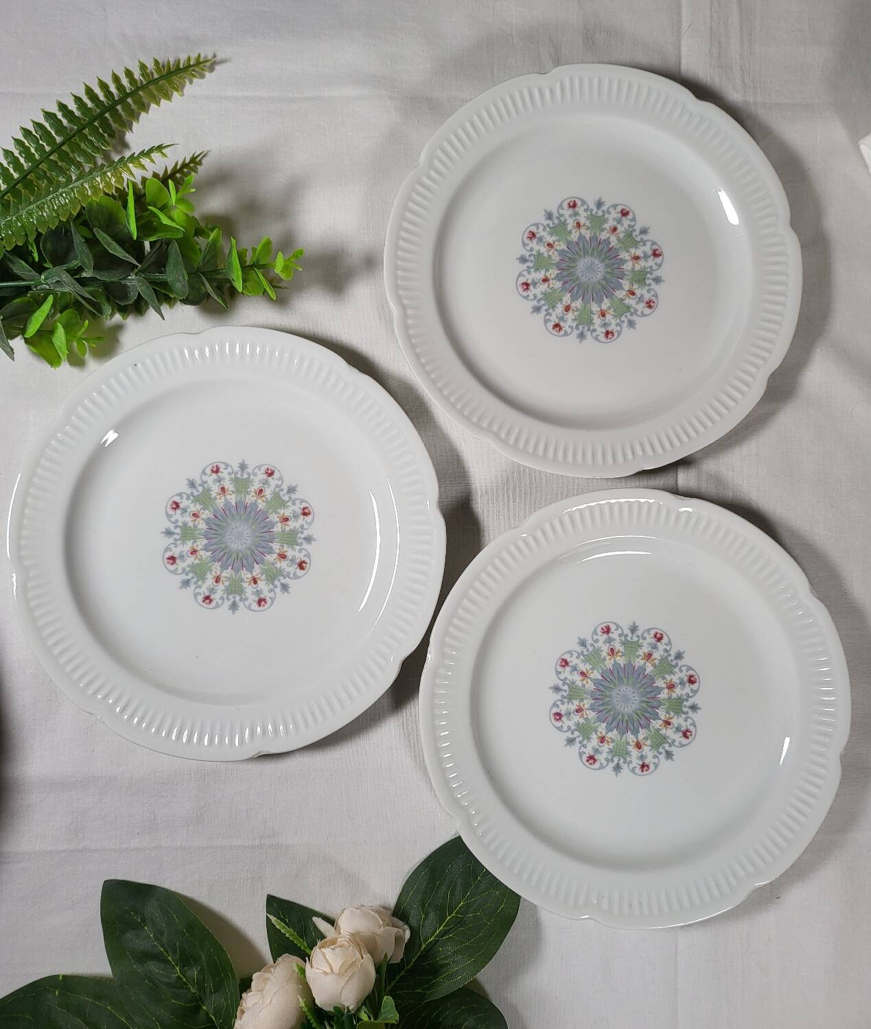 4 Vierzon Porcelain Dessert Plates