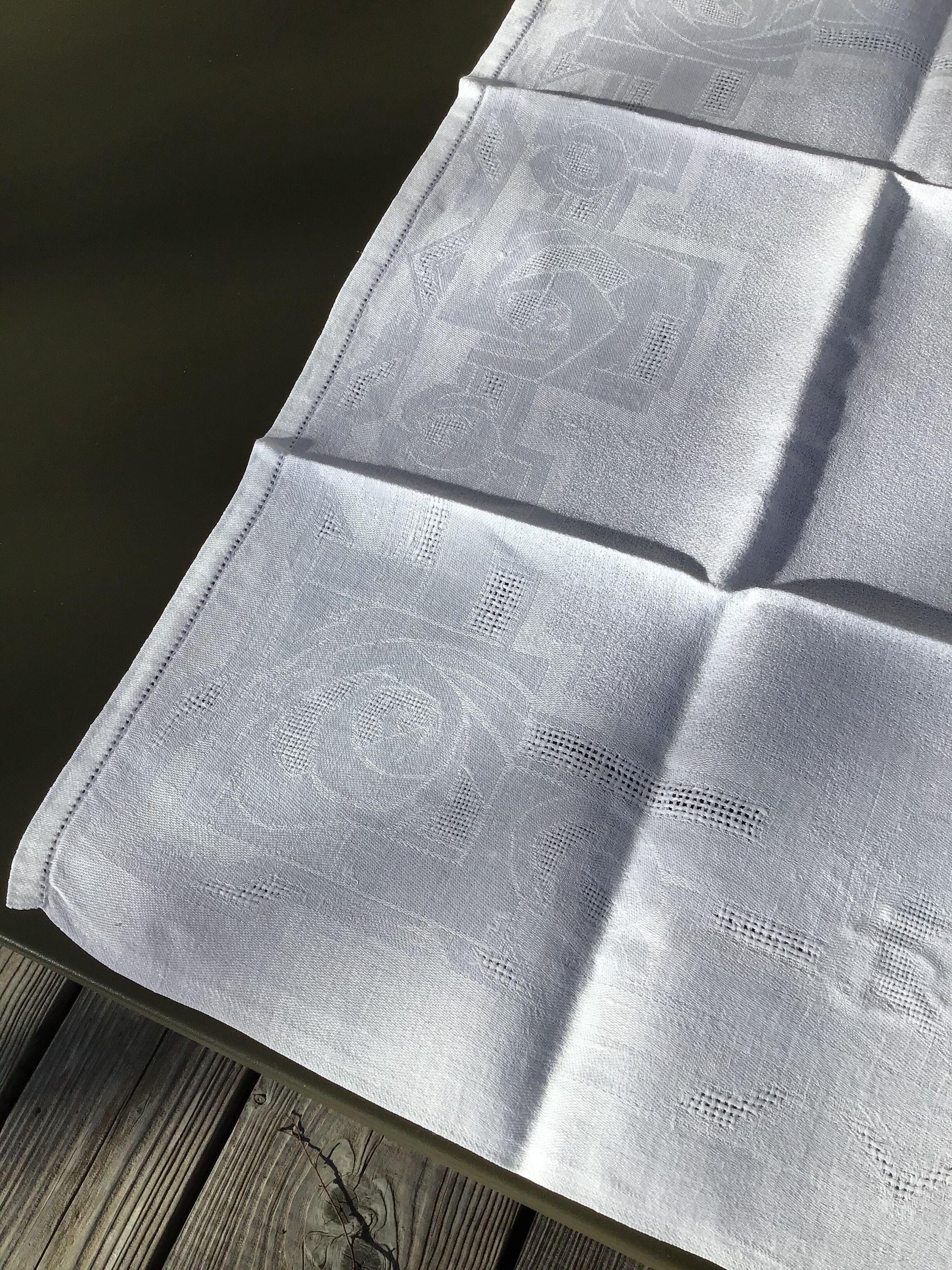 12 Square BB towels damask Art Deco style