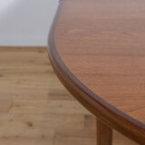 Mid-Century Oval Dining Table in Teak from G-Plan, 1960s