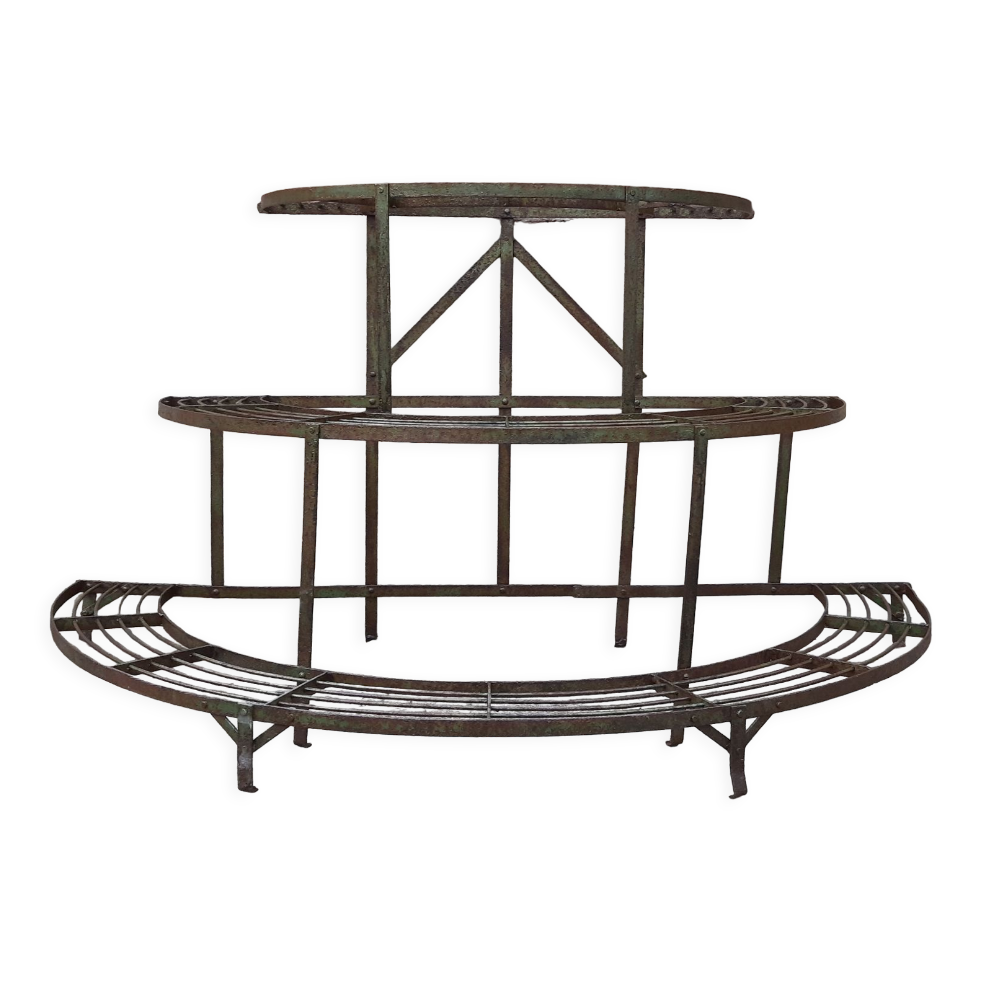 Half-moon plant holder