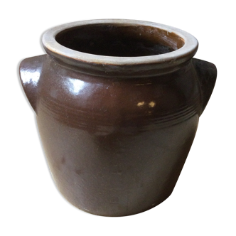 Ancient sandstone pot