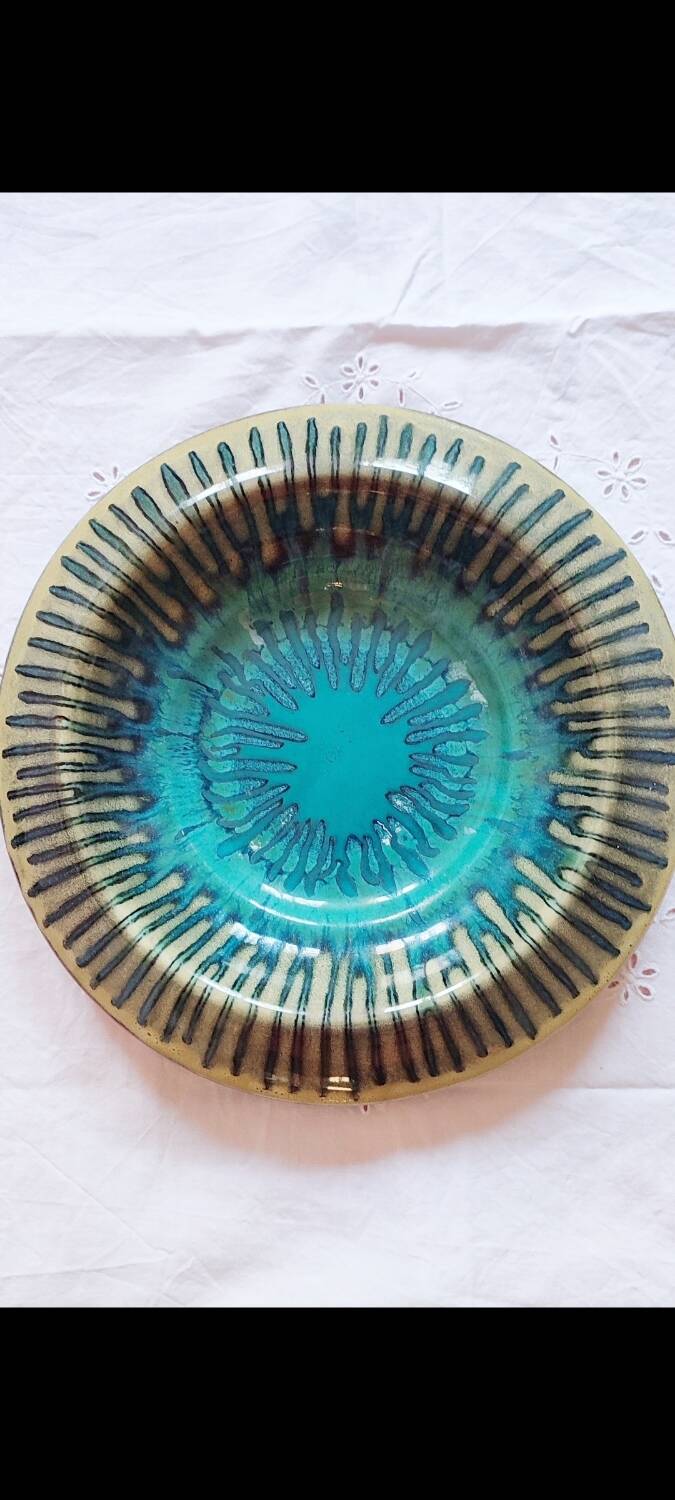 Gouda Holland decorative dish.