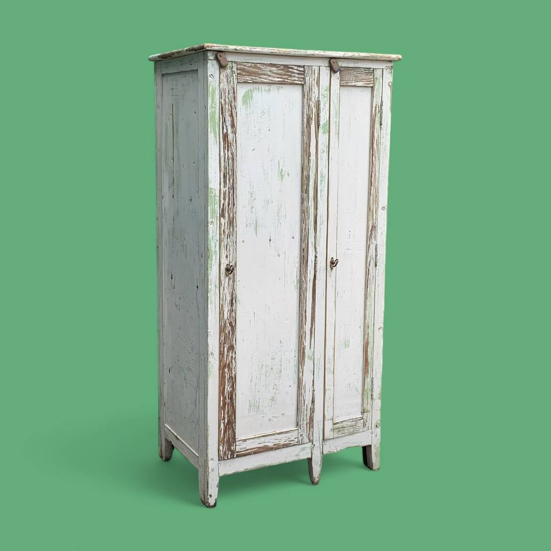 Parisian workshop cabinet 1940
