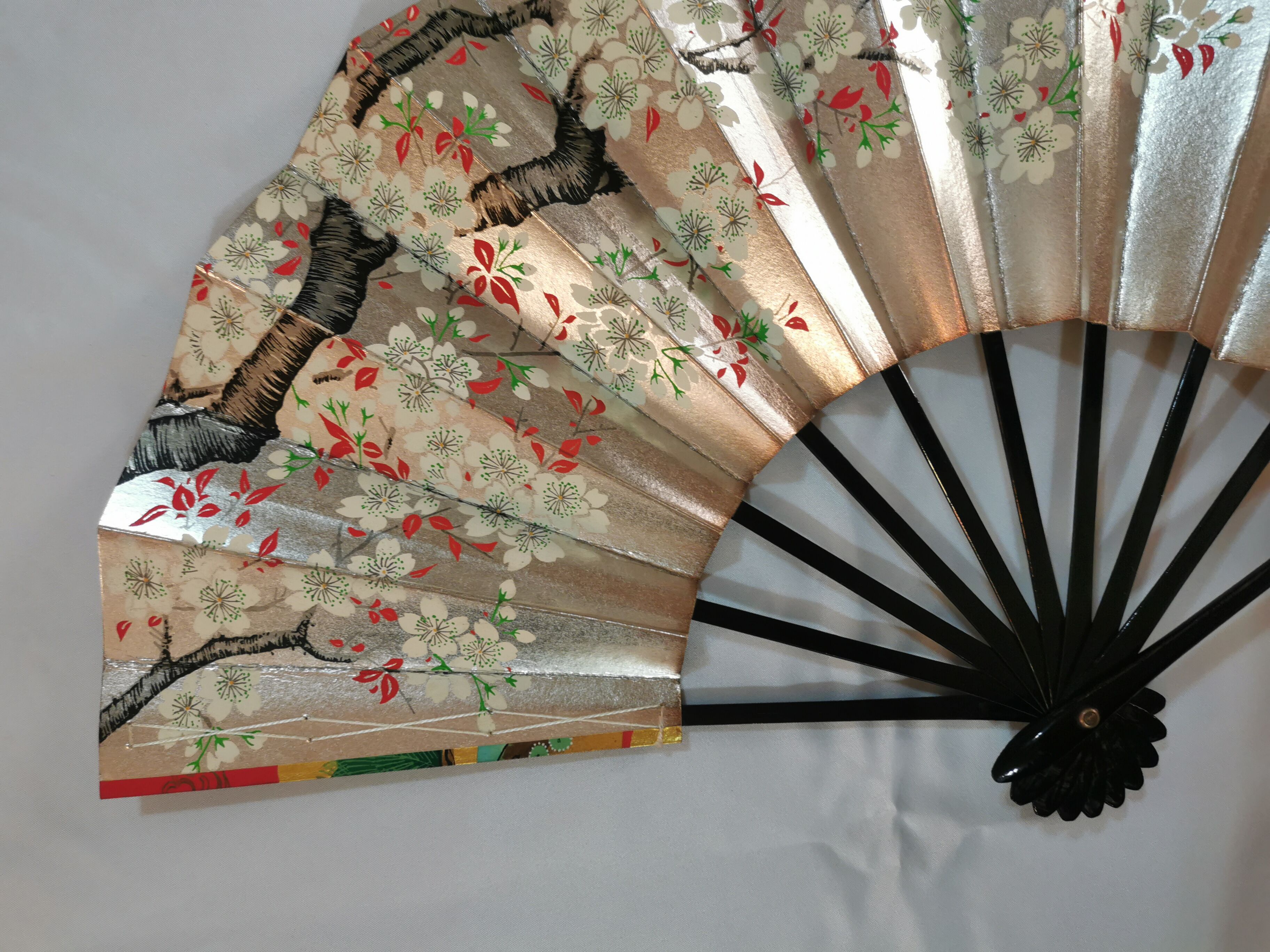 Eventail Traditionnel Japonais, Eventail peint à la main , Sensu de Danse.