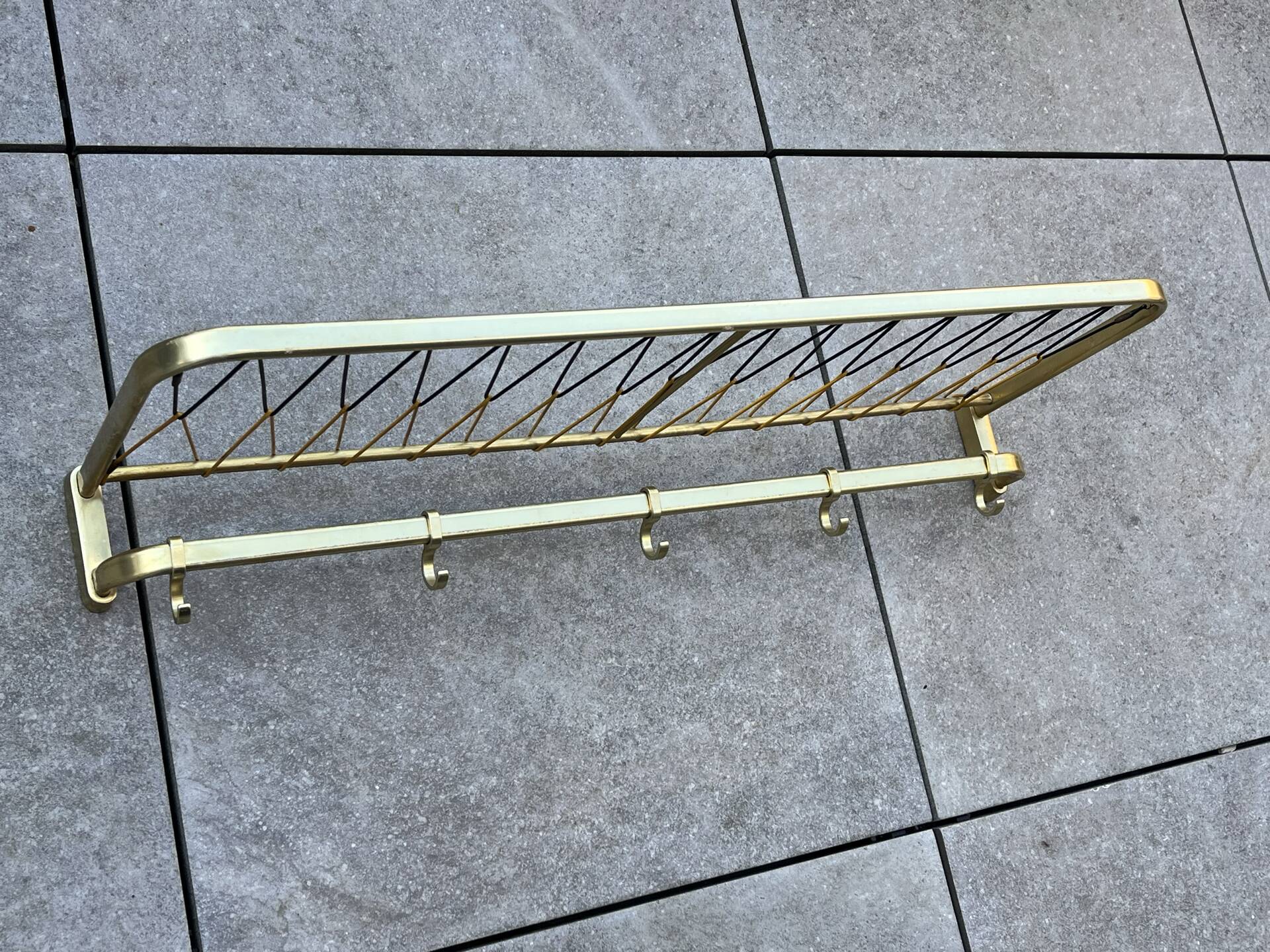 Coat rack style train luggage rack l=81cm