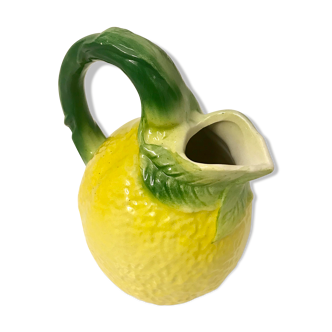 Italian jug in the shape of lemon