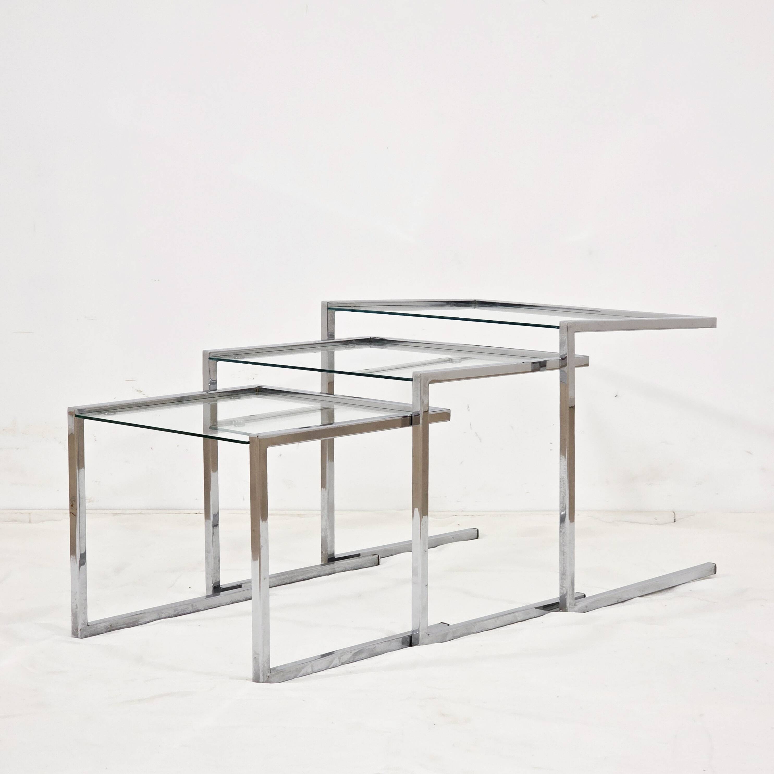 Tables gigognes en chrome– Design des années 1970