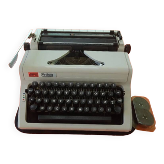 Machine à écrire daro erika