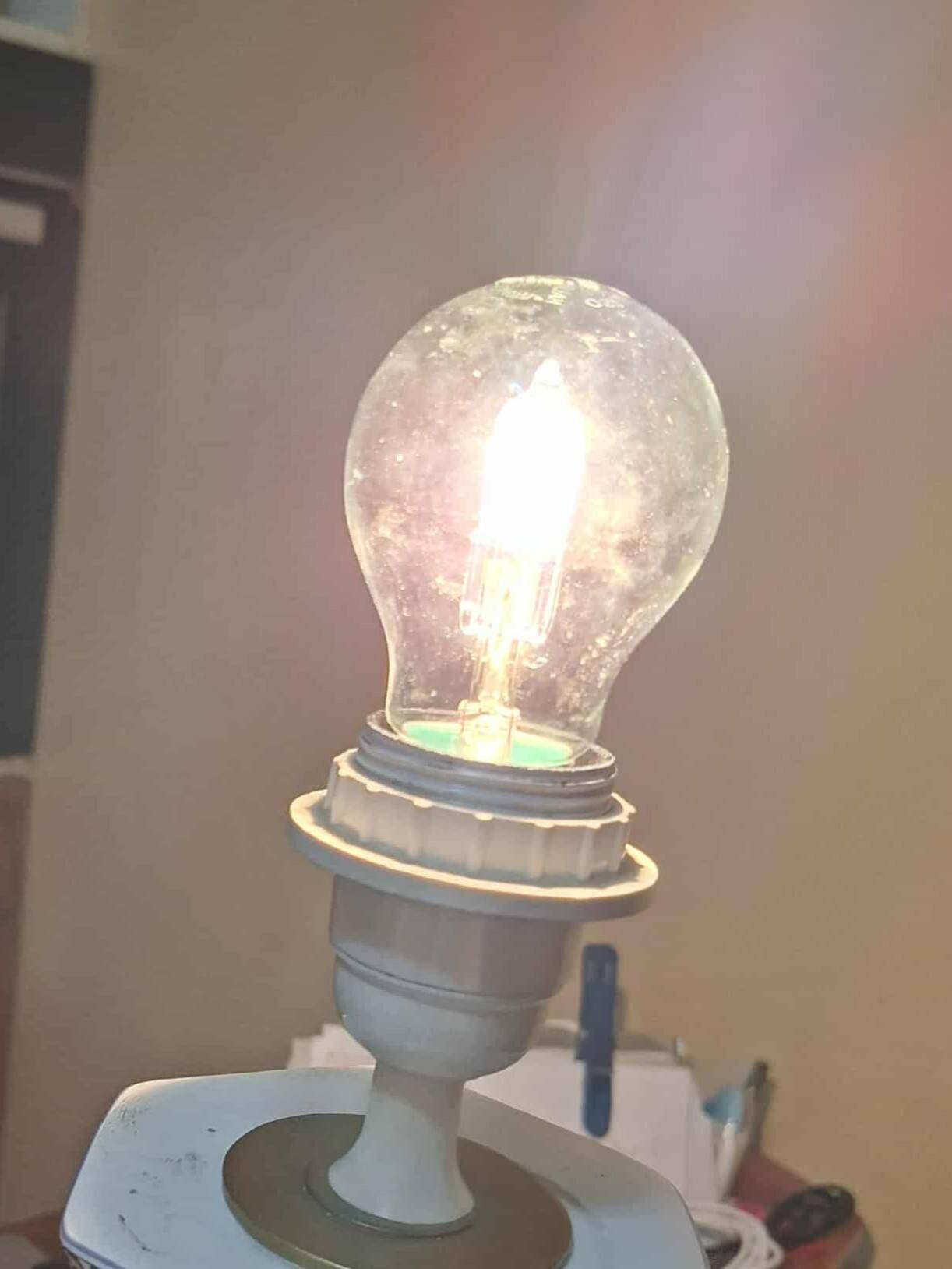 Lamp base in Moustiers style.