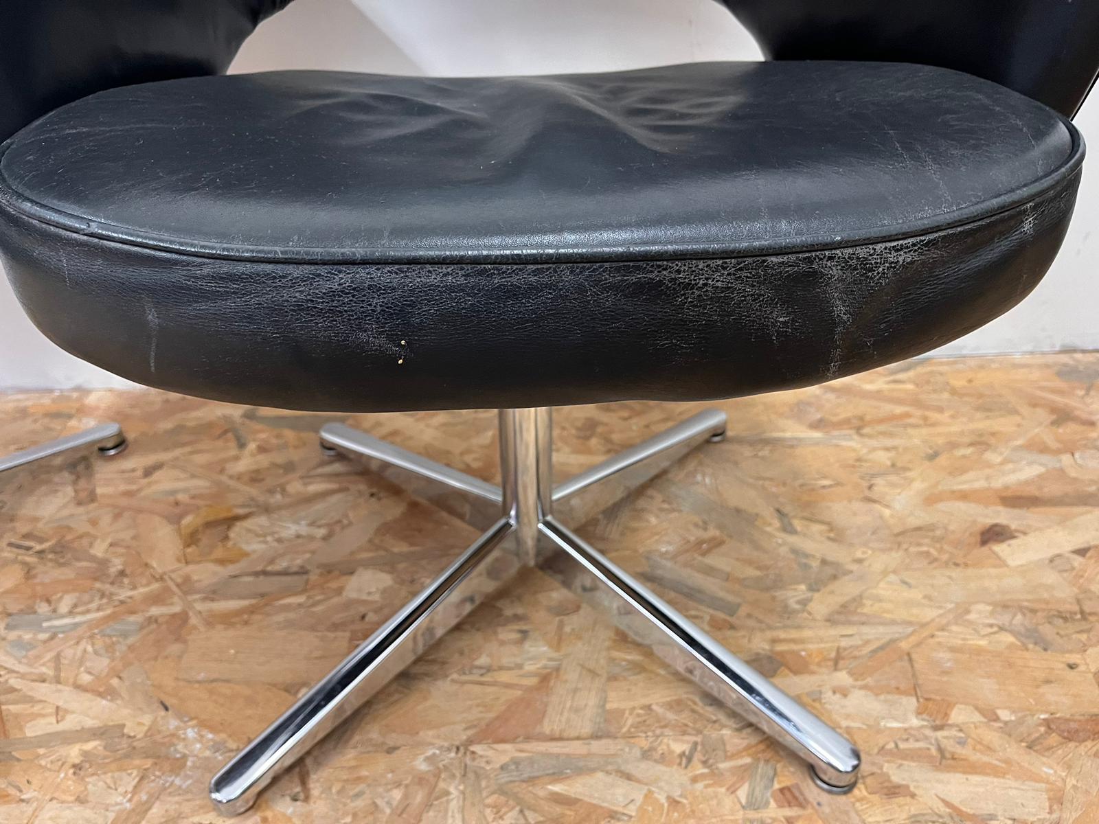 Two armchairs by Eero Saarinen for Knoll international