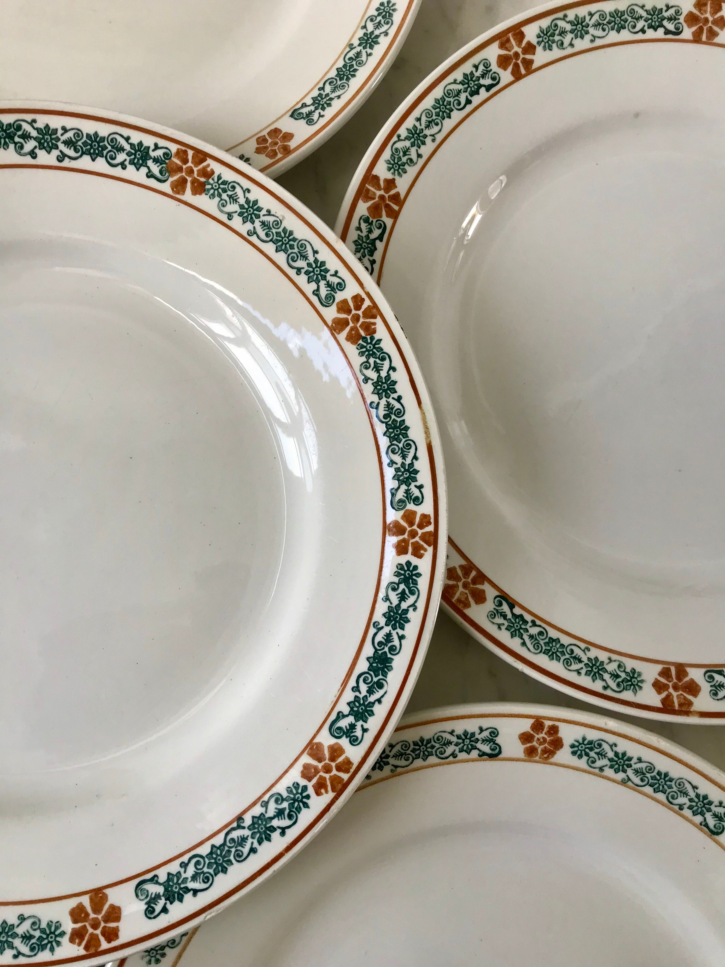 set of 6 flat plates Terre de Fer St Amand model "Molière" XXth